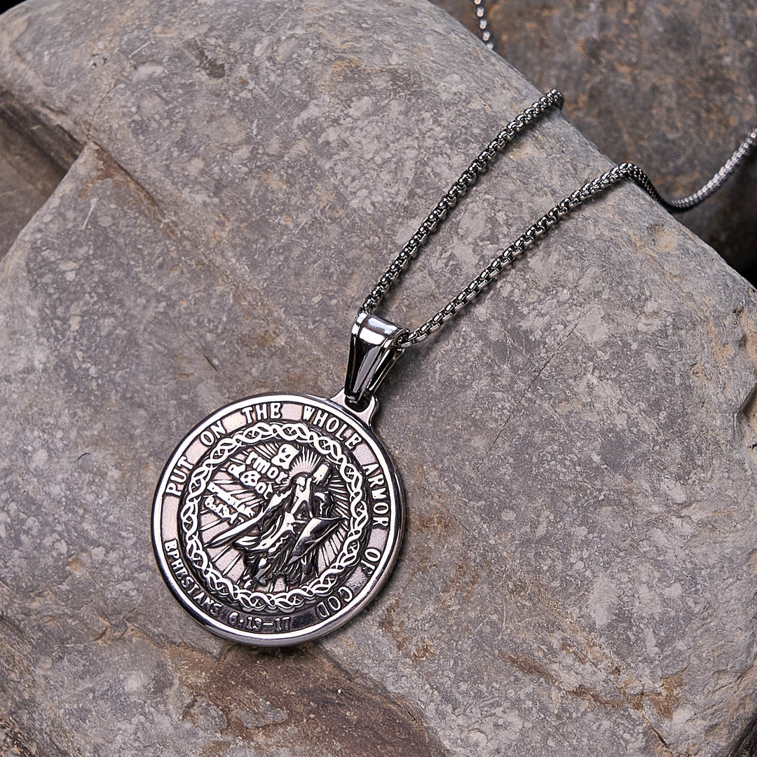 Collana con ciondolo "Armatura di Dio" di Christianartworkshop: protezione spirituale e devozione senza tempo - image 2