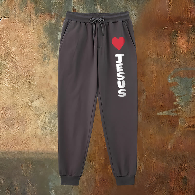Pantaloni della tuta "Cuore per Gesù" di Christianartworkshop: da indossare ogni giorno con affetto fedele - image 11