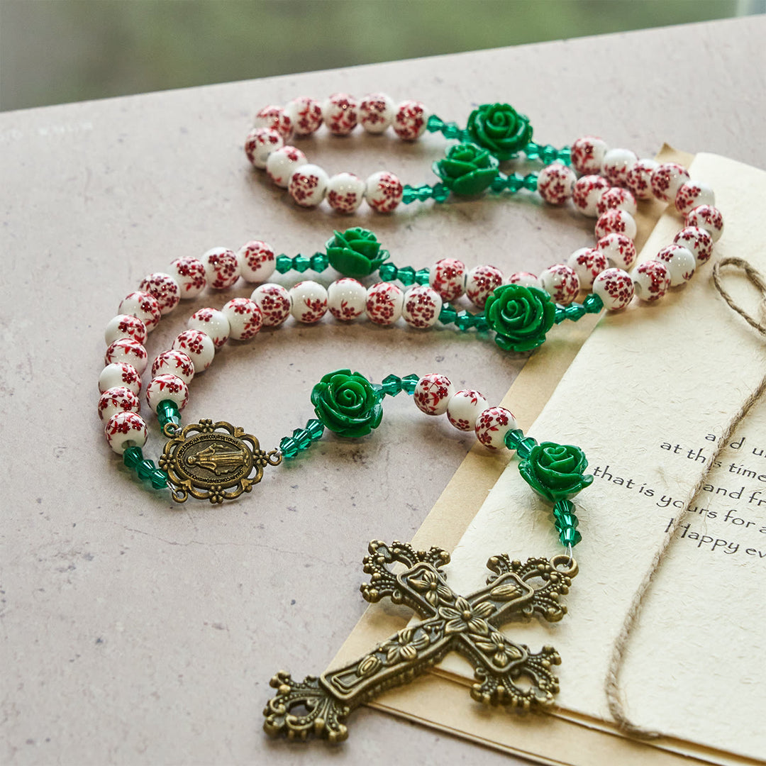 Christianartworkshop Regalo di Natale: Rosario con perline in ceramica floreale rossa e rosa verde: Il giardino dell'amore di Maria - image 7