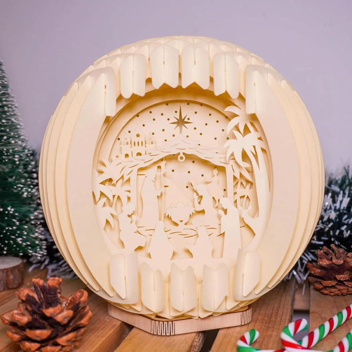 Lampada a globo della Natività di Christianartworkshop: un abbraccio luminoso di fede e meraviglia natalizia - image 4