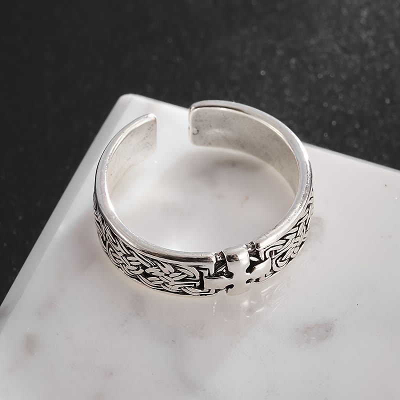 Christianartworkshop Anello con croce celtica: fede senza tempo e devozione intricata - image 2