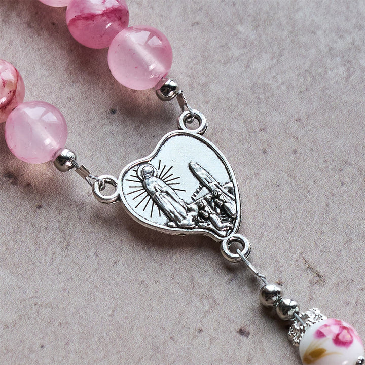 Christianartworkshop Rosario di giada con accento mariano: compagno fedele e viaggio di preghiera - image 7