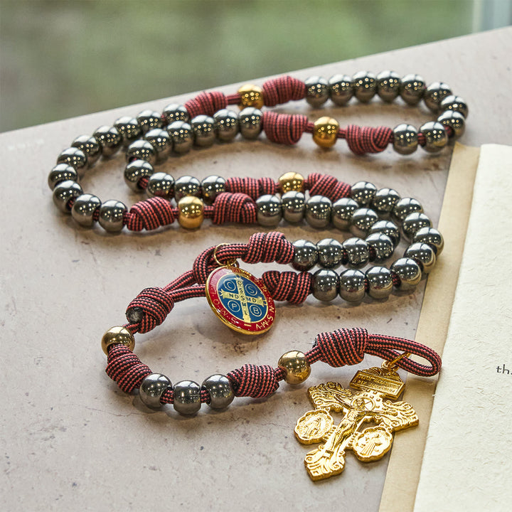 Rosario in bronzo con perline di Christianartworkshop, croce del perdono e accenti di San Benedetto - image 6