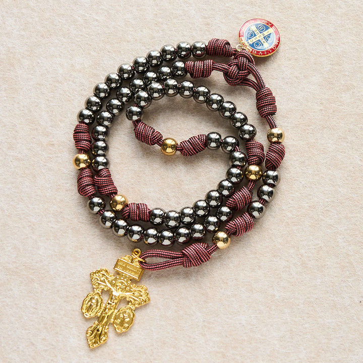 Rosario in bronzo con perline di Christianartworkshop, croce del perdono e accenti di San Benedetto - Croce di San Benedetto e del Perdono - image 0