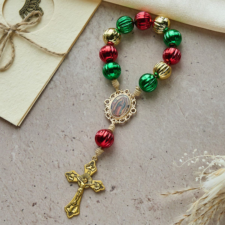 Christianartworkshop Regalo di Natale: Rosario tascabile natalizio e ciondolo per auto: devozione e grazia festiva - image 2
