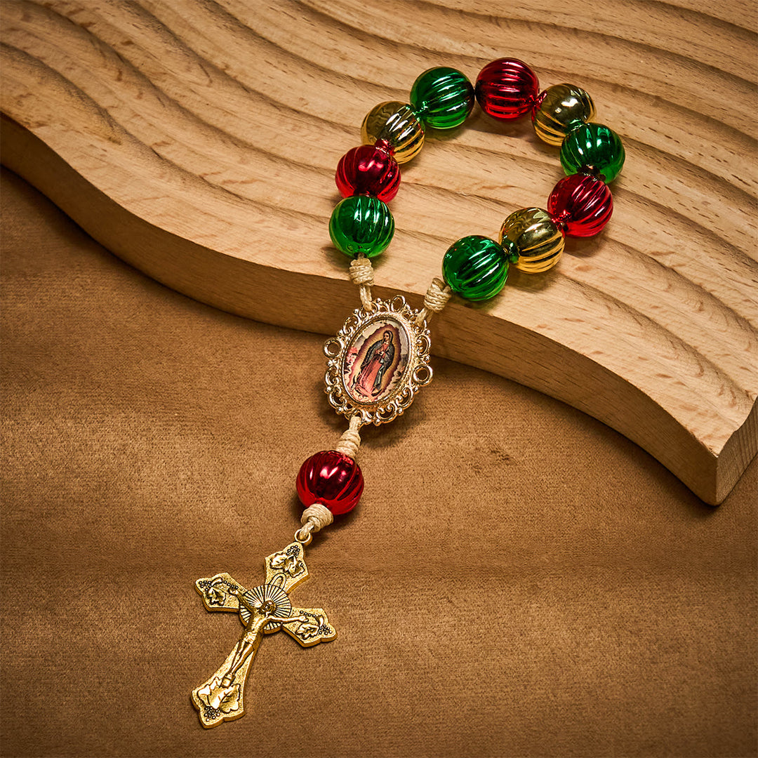 Christianartworkshop Regalo di Natale: Rosario tascabile natalizio e ciondolo per auto: devozione e grazia festiva - image 3