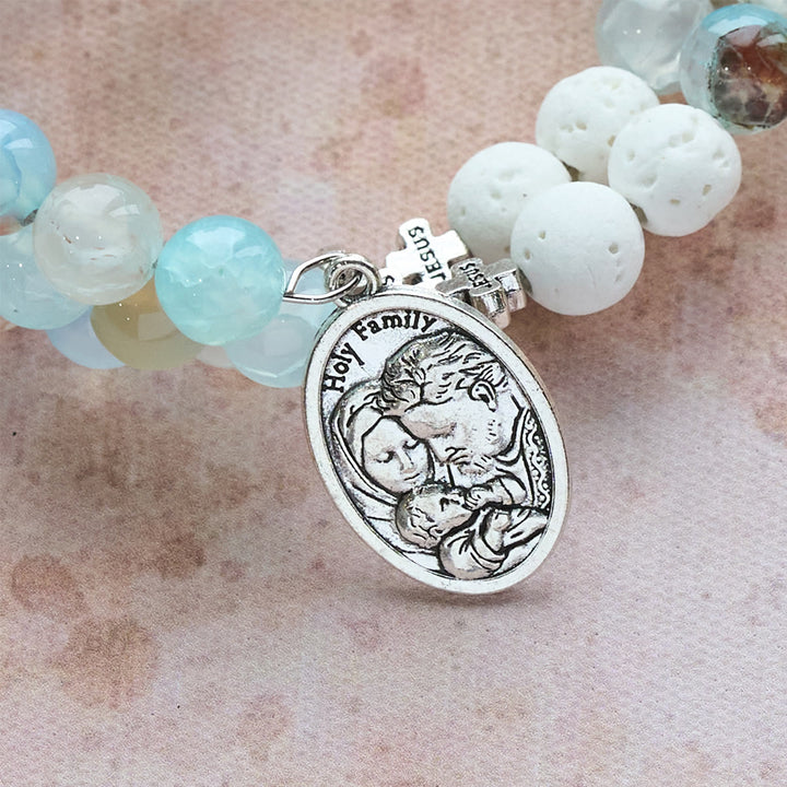 Bracciale rosario in gesso e agata venata blu di Christianartworkshop: devozione e serenità celeste - image 6