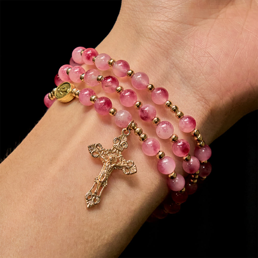 Bracciale rosario con perline di agata rossa rosa di Christianartworkshop: devozione ed eleganza celeste - image 2