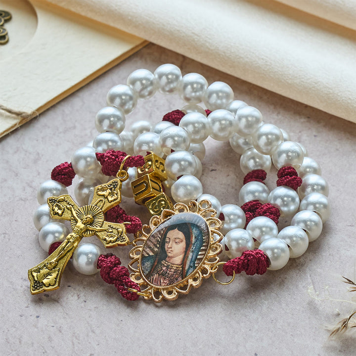 Christianartworkshop Grazioso rosario bianco personalizzato con paracord bordeaux e lettere personalizzate di GESÙ - image 2