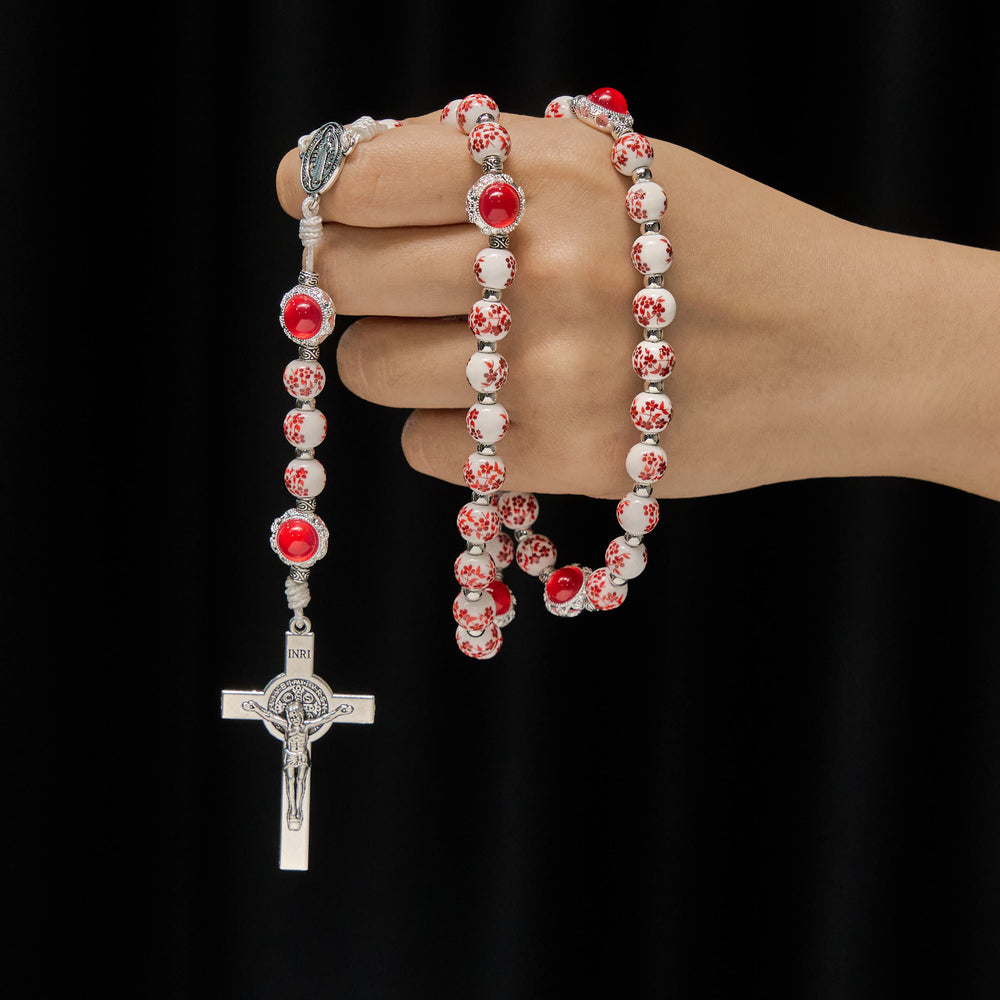 Christianartworkshop Rosario floreale in porcellana e occhio di gatto: devozione nei dettagli e connessione orante - image 1