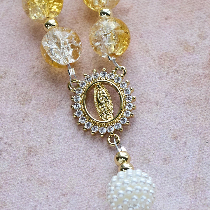 Christianartworkshop Rosario di vetro con la Madonna di Guadalupe: ricordo fedele e bellezza senza tempo - image 7