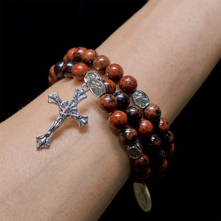 Christianartworkshop Bracciale rosario in filo di memoria in ossidiana mogano naturale con Gesù - image 1