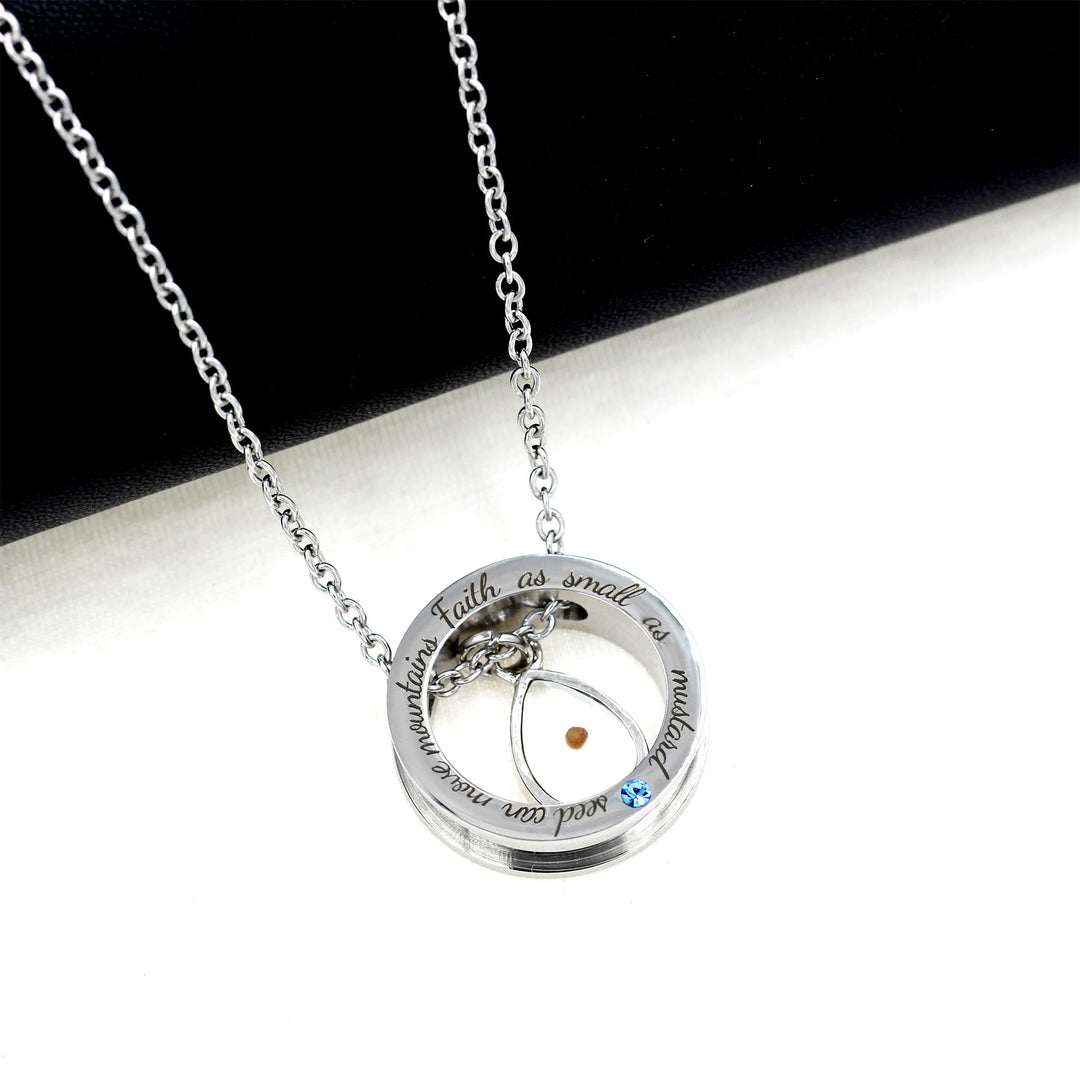 Collana "Fede come seme di senape" di Christianartworkshop: ciondoli vari e simbolo sacro da indossare ogni giorno - image 10