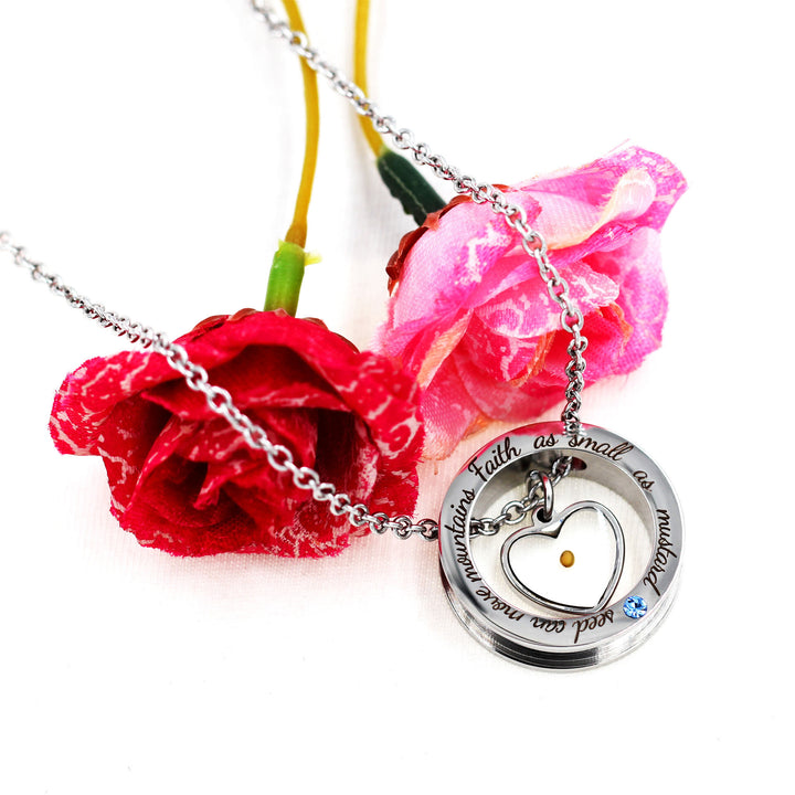 Collana "Fede come seme di senape" di Christianartworkshop: ciondoli vari e simbolo sacro da indossare ogni giorno - image 5