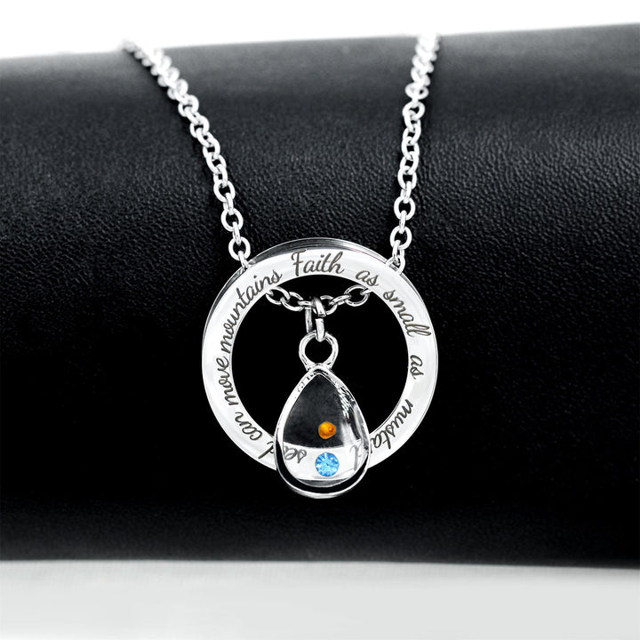 Collana "Fede come seme di senape" di Christianartworkshop: ciondoli vari e simbolo sacro da indossare ogni giorno - Gocciolare - image 7