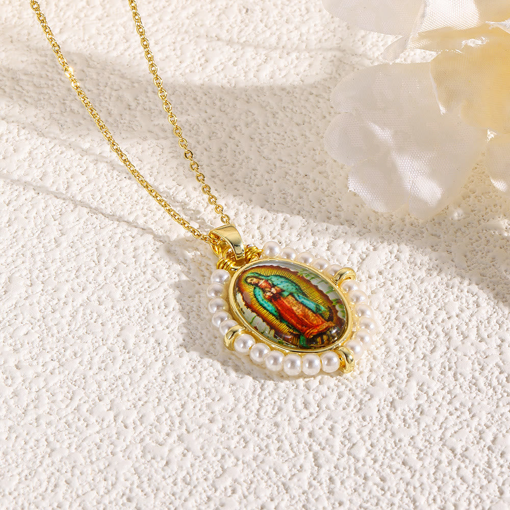 Collana con ciondolo icona sacra di Christianartworkshop: delicato accento di fede da indossare ogni giorno - D - image 4