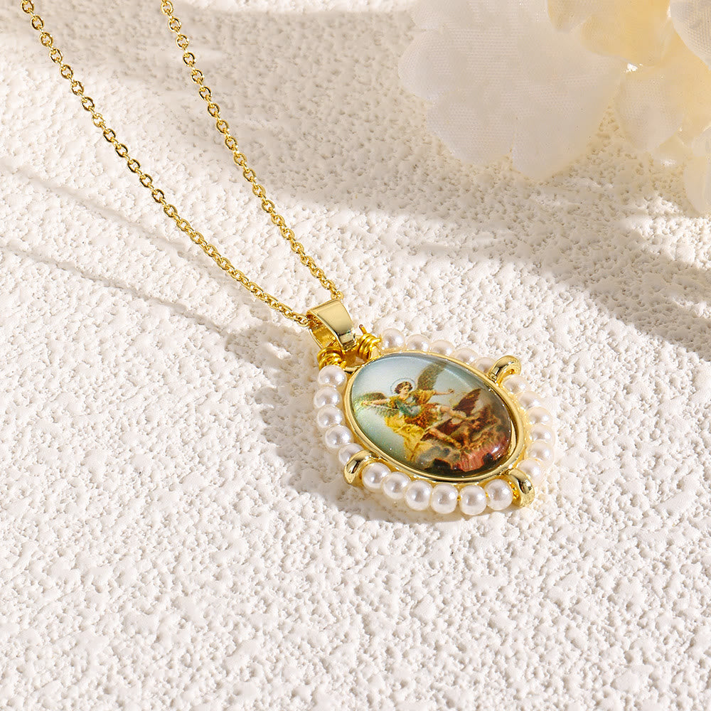 Collana con ciondolo icona sacra di Christianartworkshop: delicato accento di fede da indossare ogni giorno - B - image 2