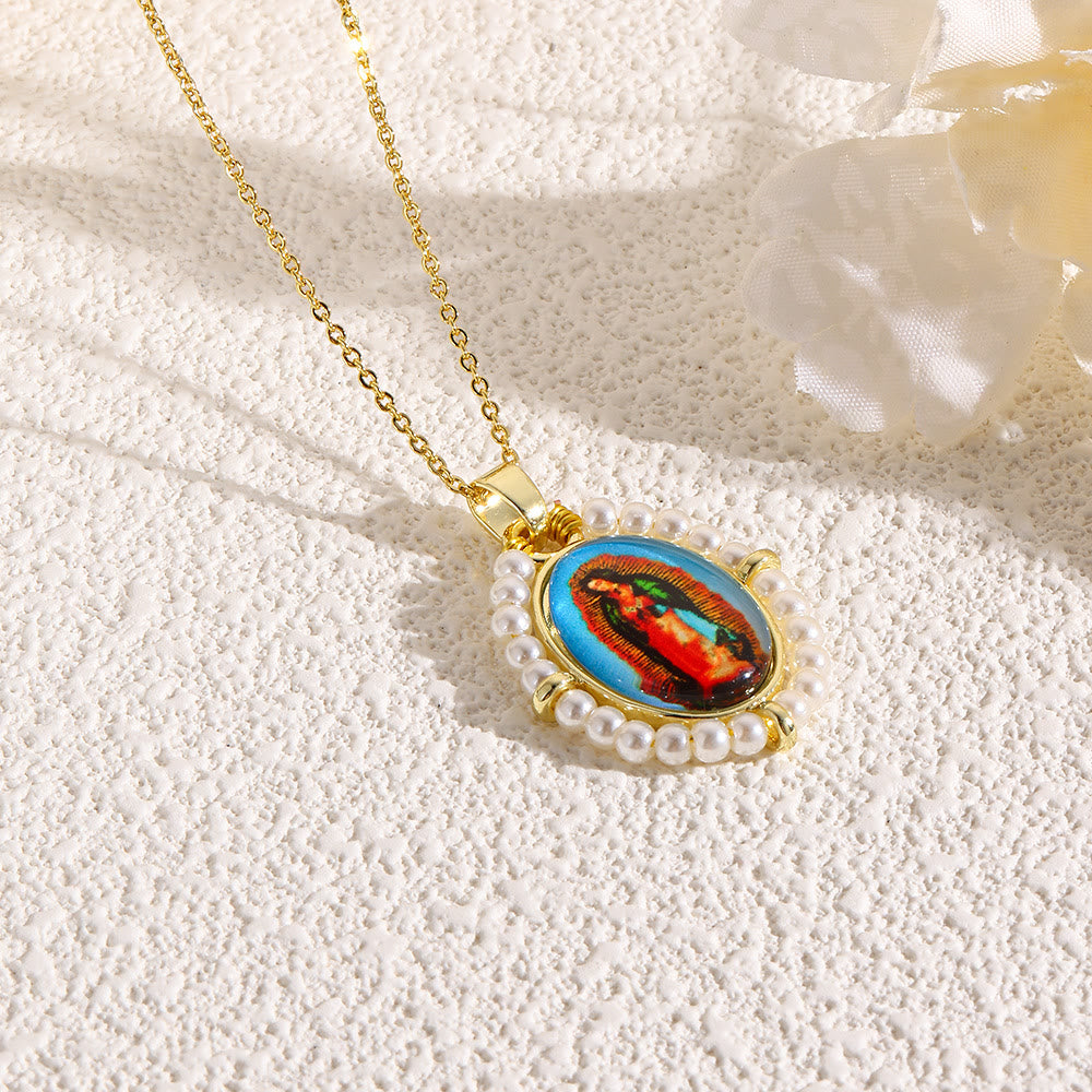 Collana con ciondolo icona sacra di Christianartworkshop: delicato accento di fede da indossare ogni giorno - IO - image 9