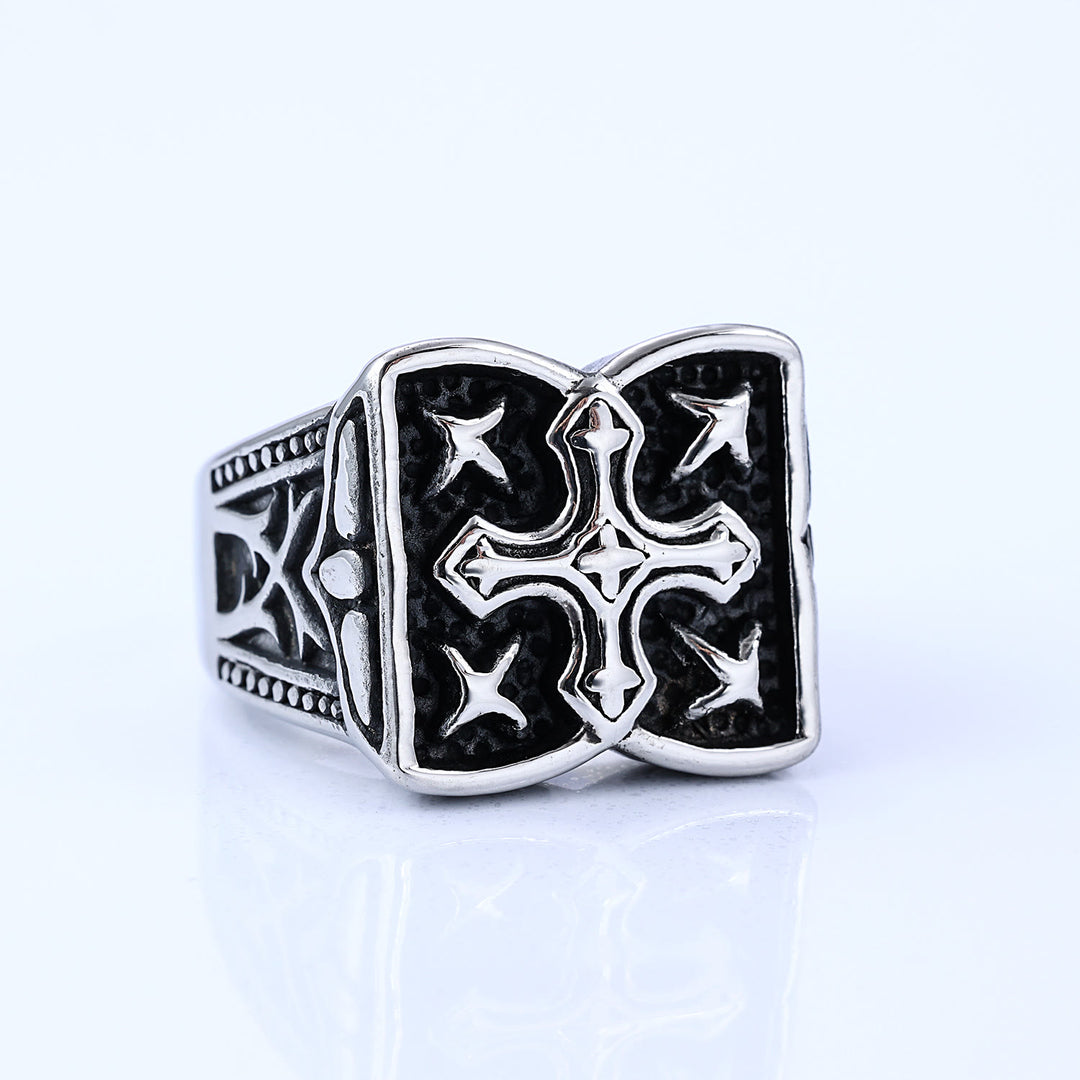 Anello con motivo a croce robusta Christianartworkshop : un accento pieno di fede per look casual - image 3