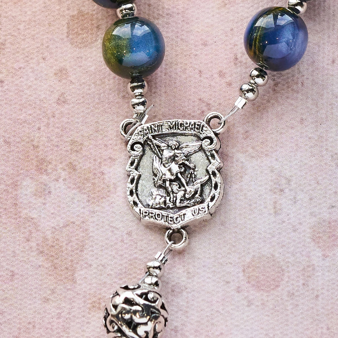 Christianartworkshop Rosario ornato con perline, San Michele e croce: una tranquilla rassicurazione per la preghiera - image 7