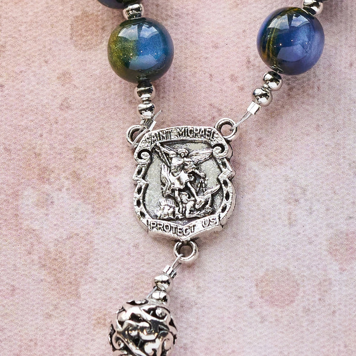 Christianartworkshop Rosario ornato con perline, San Michele e croce: una tranquilla rassicurazione per la preghiera - image 7