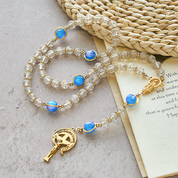 Rosario Christianartworkshop con perle bianche opache a forma di stella e blu mare con occhio di gatto: guida silenziosa per la devozione quotidiana - image 4