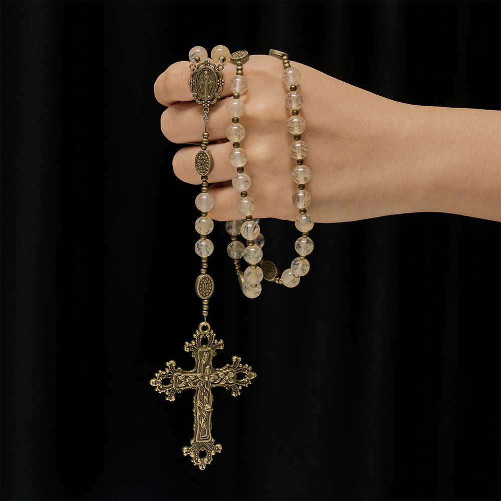 Rosario in perle di vetro ambrato in stile vintage di Christianartworkshop: medaglia miracolosa e croce decorata - image 1