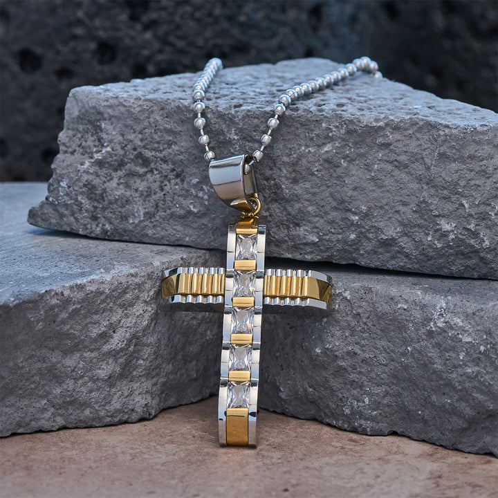 Collana con croce in lega di zirconi a 4 colori di Christianartworkshop: piccolo simbolo di fede quotidiana per uno stile personale - image 11
