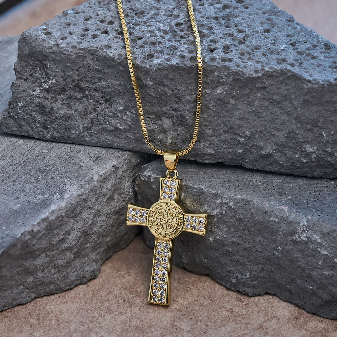 Christianartworkshop Collana con croce della serie Emblem di San Benedetto: promemoria di fede e grazia da indossare ogni giorno - image 2