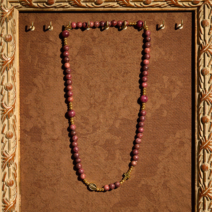 Bracciale rosario multistrato in legno di perilla di Christianartworkshop con perline color terra e Madonna Sacra - image 7