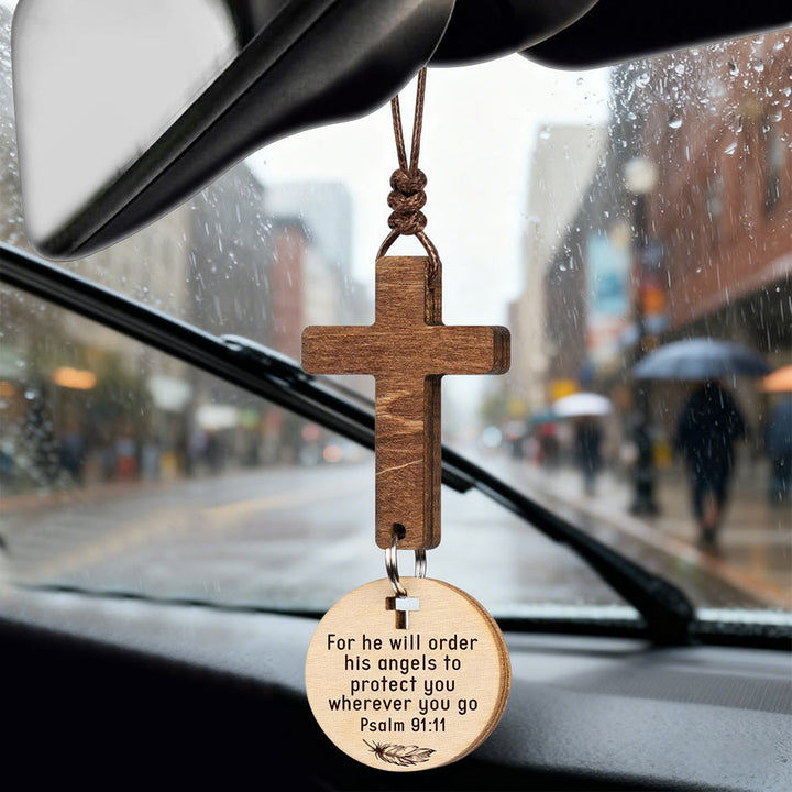 Ciondolo per auto in legno in 3 stili di Christianartworkshop con carta regalo: devozione avvolta in uno stile naturale - image 2
