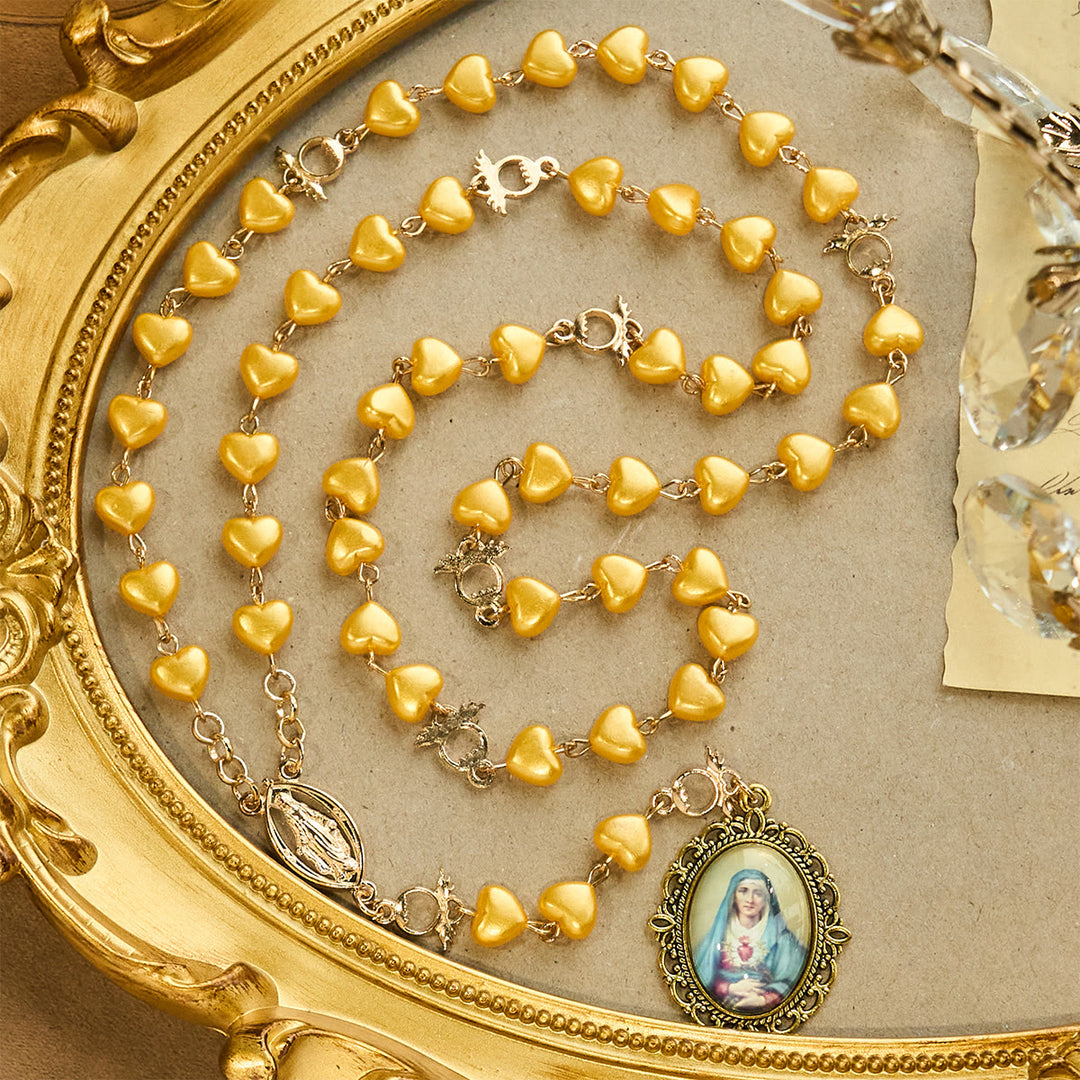 Set di rosario e bracciale con perline a cuore giallo Christianartworkshop: tenero compagno della grazia quotidiana - image 2