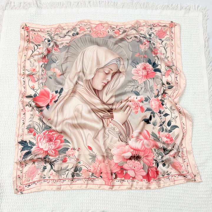 Christianartworkshop Sciarpa di raso con la Madonna Serena: Un fiore di devozione - L - image 17
