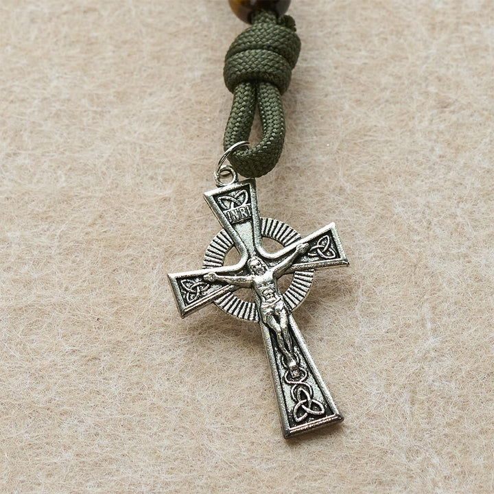Christianartworkshop Rosario tascabile in occhio di tigre con Divina Misericordia: Coraggio e fede con design in paracord - image 5