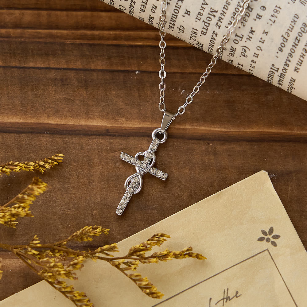 Collana con ciondolo a forma di panda, bambù e croce in oro 18 carati Collana con ciondolo a forma di panda, bambù e croce in oro 18 carati