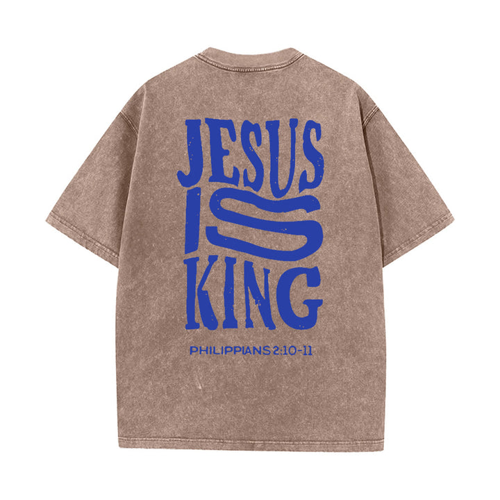 Christianartworkshop Maglietta unisex lavata con grafica Jesus Is King - Marrone - 5XL - image 6