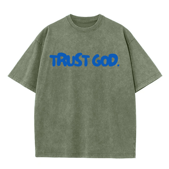 Christianartworkshop Trust In God T-shirt unisex lavata - Verde militare - 5XL - image 6