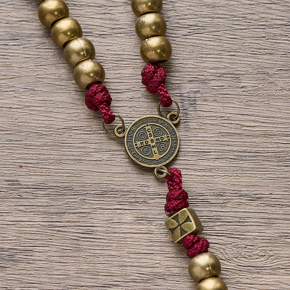 Christianartworkshop Rosario di San Benedetto in bronzo rosso Grace & Year: 2026 grani commemorativi con iniziali personalizzate - image 11