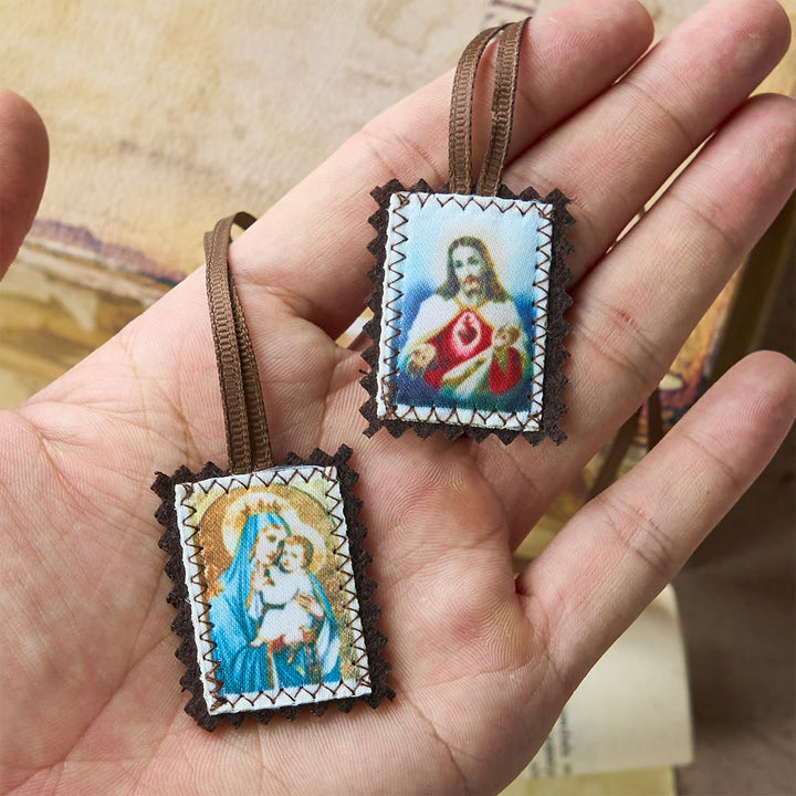 Christianartworkshop Sacro Cuore e Scapolare della Madonna – Una doppia devozione a Gesù e Maria - image 3