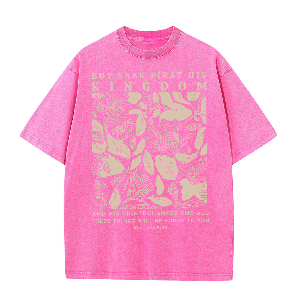 Maglietta unisex lavata Christianartworkshop But Seek First His Kingdom - Rosa - 5XL - image 8