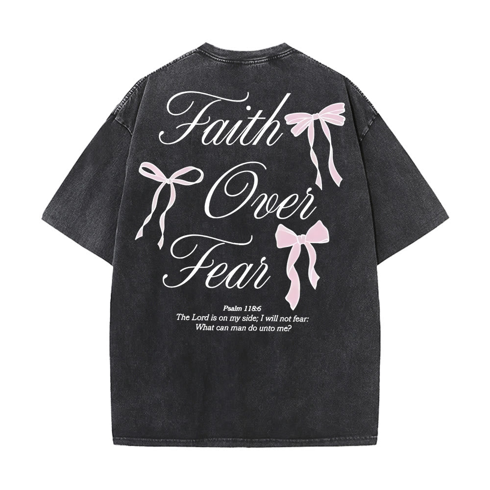 Christianartworkshop Maglietta unisex lavata "Fede contro la paura" - Nero - 5XL - image 0