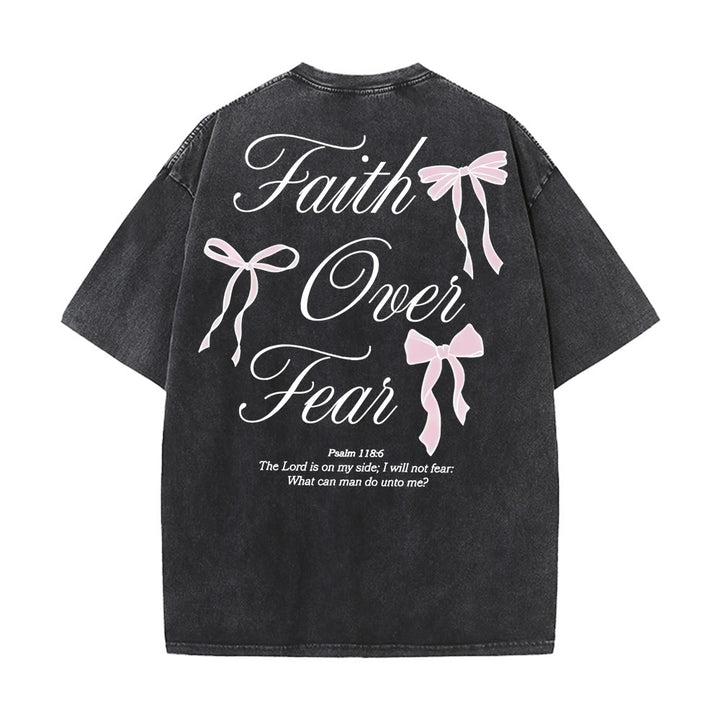 Christianartworkshop Maglietta unisex lavata "Fede contro la paura" - Nero - 5XL - image 0
