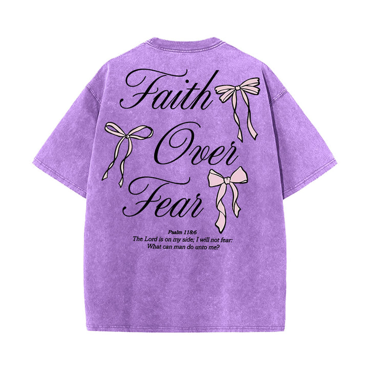 Christianartworkshop Maglietta unisex lavata "Fede contro la paura" - Viola - 5XL - image 11