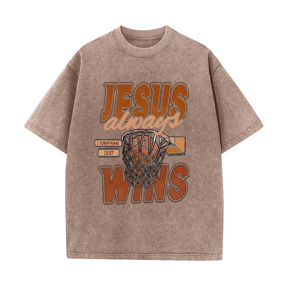 Christianartworkshop Maglietta unisex lavata con grafica Jesus Always Wins Basketball - Caffè - 5XL - image 1