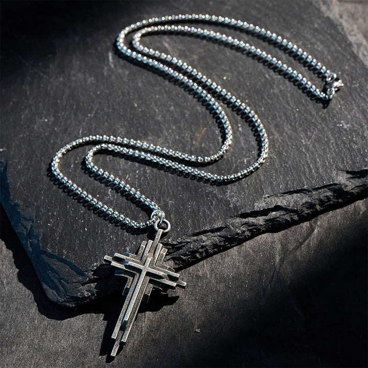 Christianartworkshop Collana con croce in lega strutturata: gioielli religiosi moderni a strati - image 4