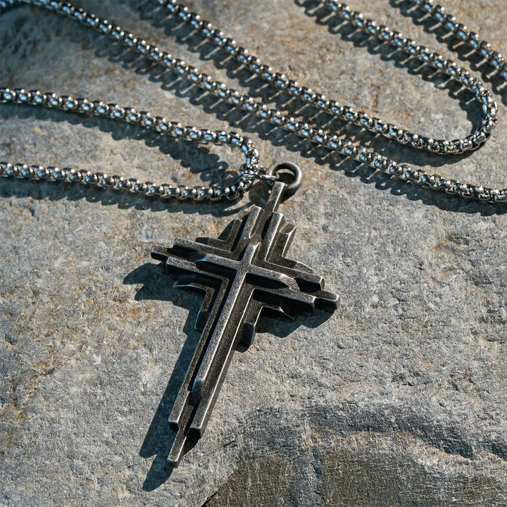 Christianartworkshop Collana con croce in lega strutturata: gioielli religiosi moderni a strati - image 2