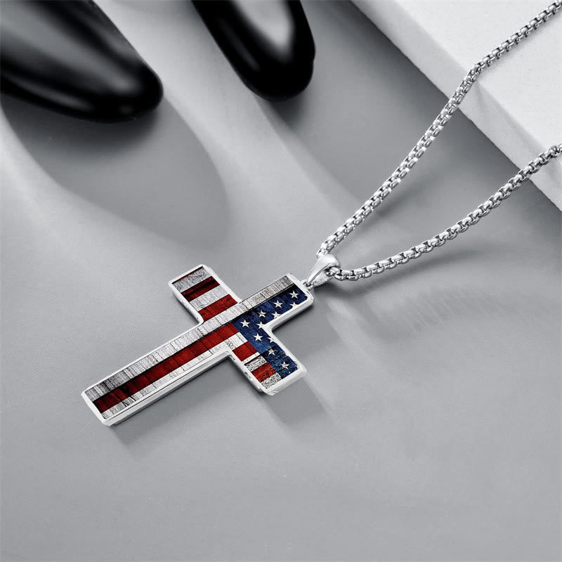 Christianartworkshop Collana con croce in metallo e motivo della bandiera americana: porta fede e onore vicino al cuore - image 3