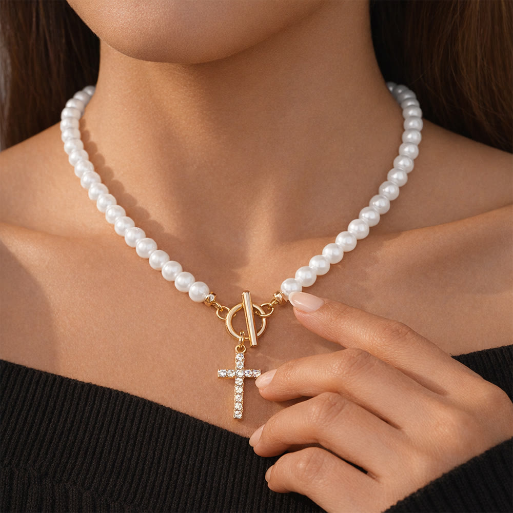 Christianartworkshop Elegante collana con ciondolo a croce e perline: indossala ogni giorno per sentirti a tuo agio - image 3