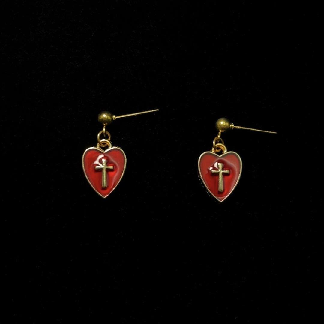 Christianartworkshop Collana e orecchini con ciondolo a forma di cuore e croce abbinati: incarna il suo tenero amore - image 3