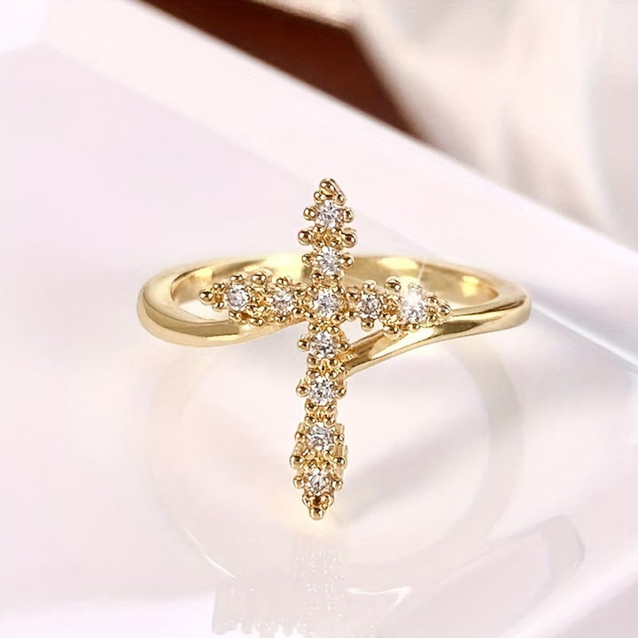 Anello a croce Christianartworkshop con accenti di zirconi cubici a grappolo: incarna la Sua dolce grazia - D'oro - US 12 - image 0
